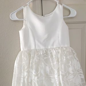 David’s Bridal Youth Girls Formal Dress